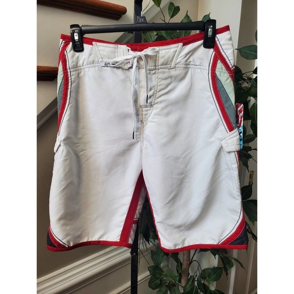 Fox Board Men's Red & White 100% Polyester Pull On Swimwear Shorts Size 32 - Picture 1 of 13